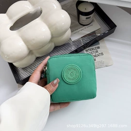 女士斜挎包;女士单肩包;小方包