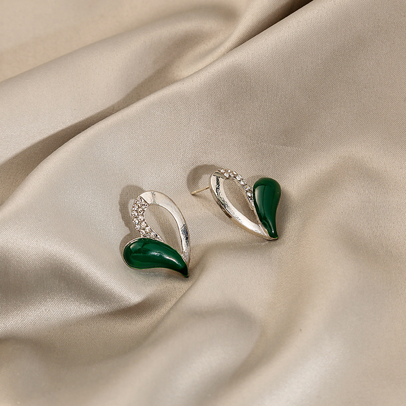 الأزياء مايكرو مطعمة الزركون القلب على شكل أقراط الأذن مجوهرات display picture 3