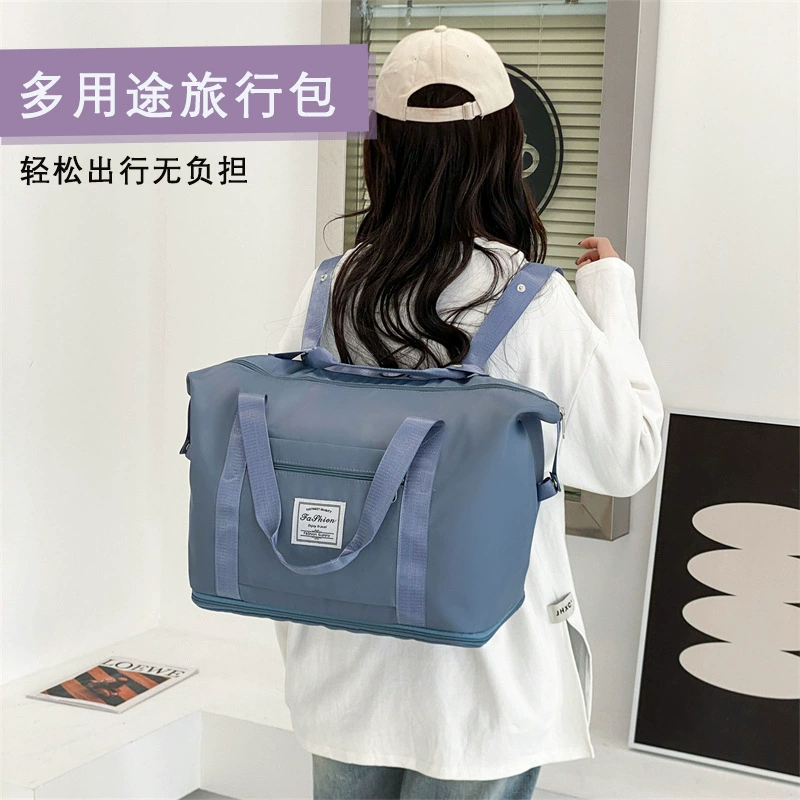 Capacious fashionable luggage travel bag to go out, worn on the shoulder