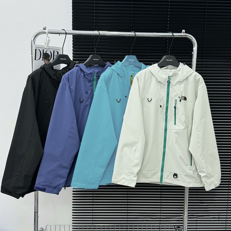 Spring and Autumn Outdoor Jackets for Men and Women, 3-in-1 Windproof and Waterproof Mountaineering Jackets, Comfortable Hooded Jackets Spring and Autumn Outdoor Jackets for Men and Women, 3-in-1 Windproof and Waterproof Mountaineering Jackets, Comfortable Hooded Jackets