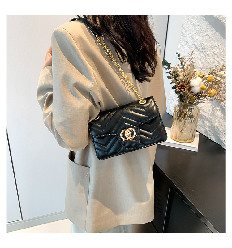 Fashion chain crossbody for women 2024 new high-end niche shoulder bag, fragrant style diamond grid small square bag_voghion.com