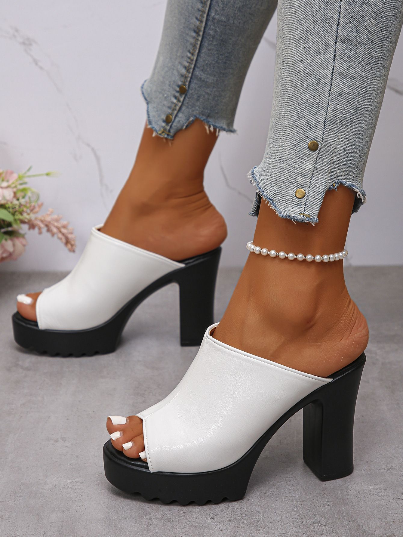 Summer New plus Size Peep Toe High Heels Women's European American Style Fashionable Chunky Heel Sandals PU Material_vogvips.com
