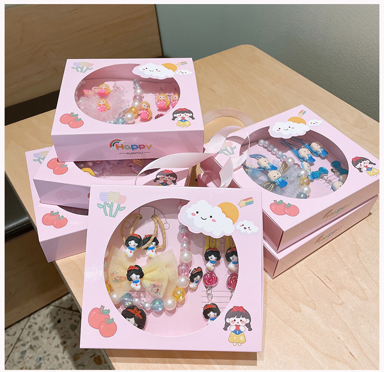 Sweet Cartoon Plastic Beaded Girlu0027S Necklace 1 Set