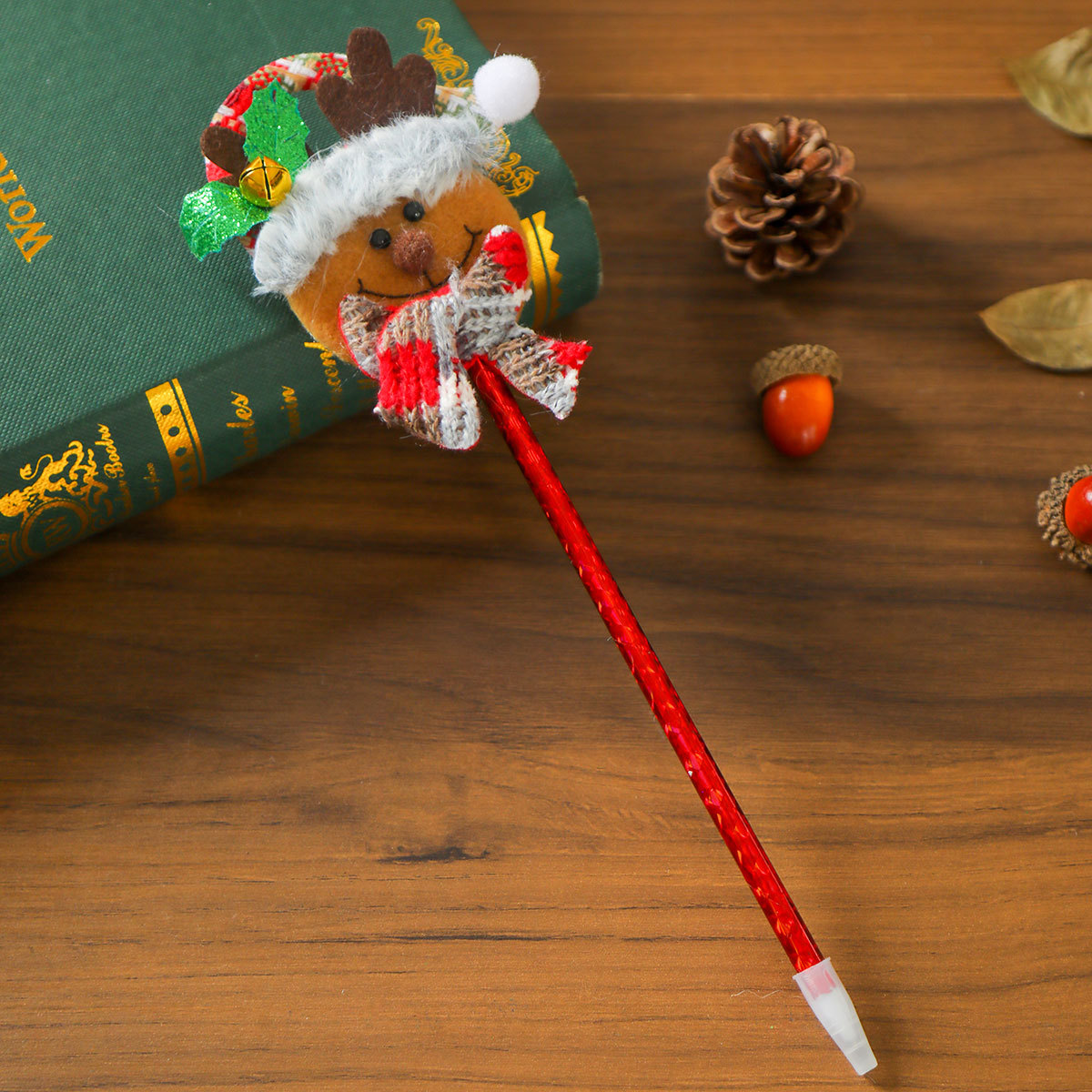 Navidad pequeño regalo de dibujos animados muñeca bolígrafo con pulverización para niños de Navidad premios de estudiantes