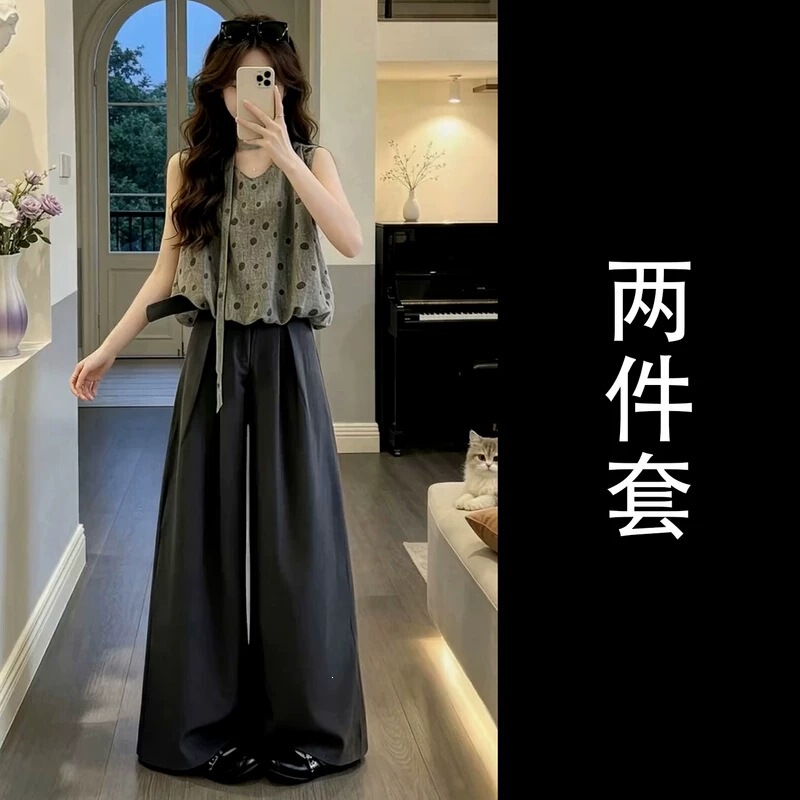 Stunning Korean-style polka dot top and wide-leg pants for women, summer 2026 new cool and relaxed outfit set