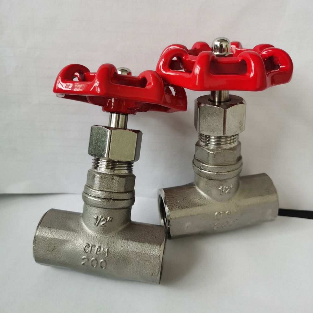 不锈钢丝扣截止阀/美标B型截止阀/J11W-16P截止阀/内螺纹连接阀门