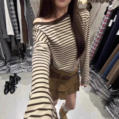 韩国东大门早秋新款时尚百搭修身显瘦条纹斜肩长袖T恤女休闲上衣