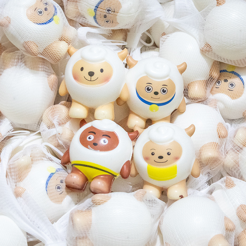 新商品のネットの赤い卵の子のパーティーはつまみます。|undefined