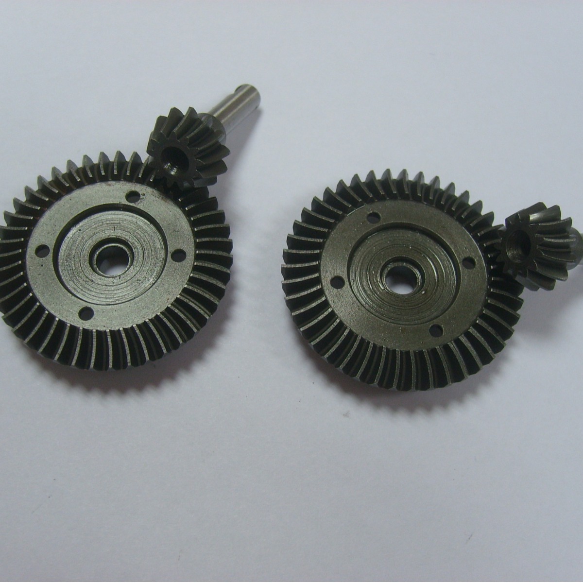 供应螺旋伞齿轮    金属齿轮      舵机齿轮    铝齿  铜齿