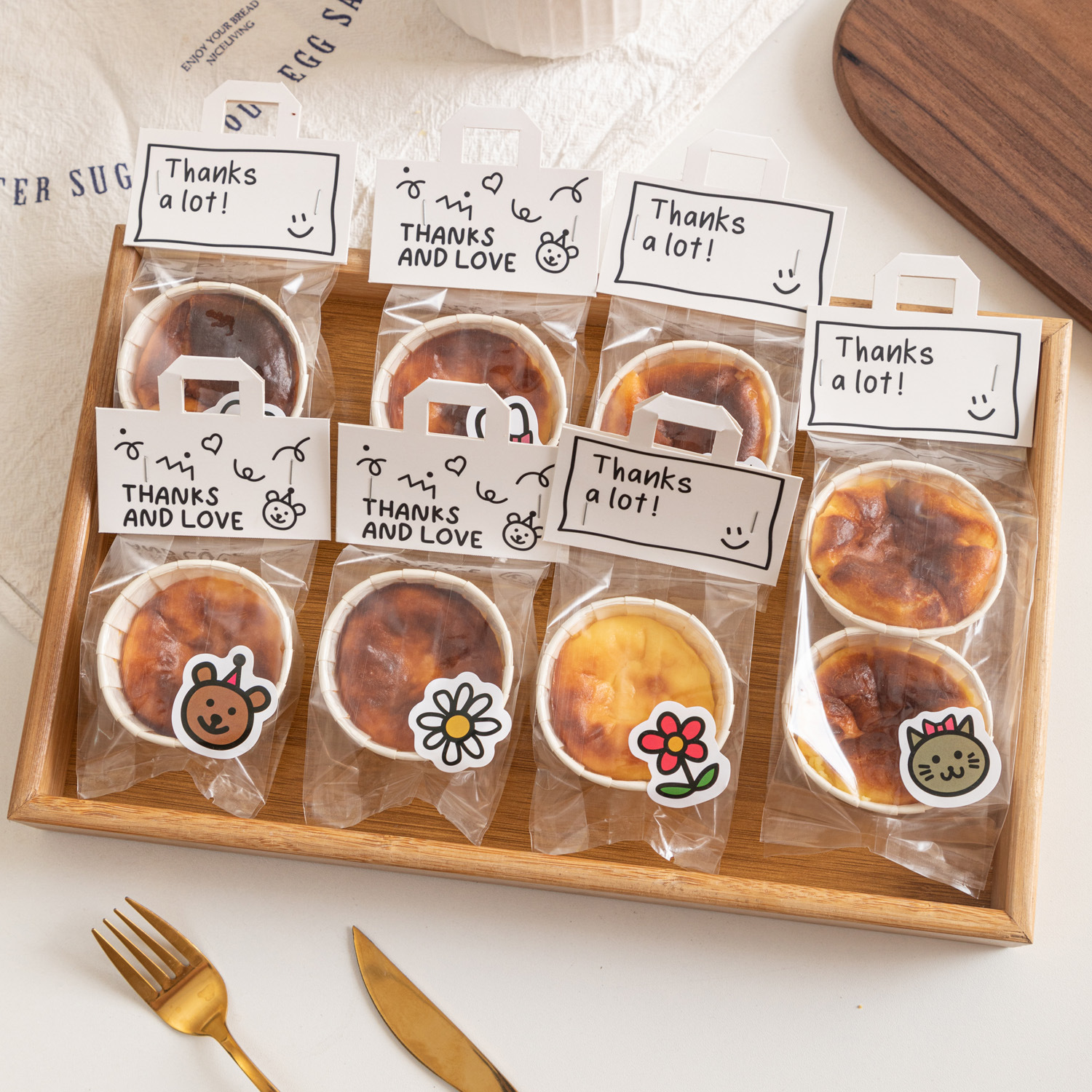 巴斯克纸杯蛋糕包装袋烘焙包装盒卡头杯子饼干凤梨酥分装袋打包盒