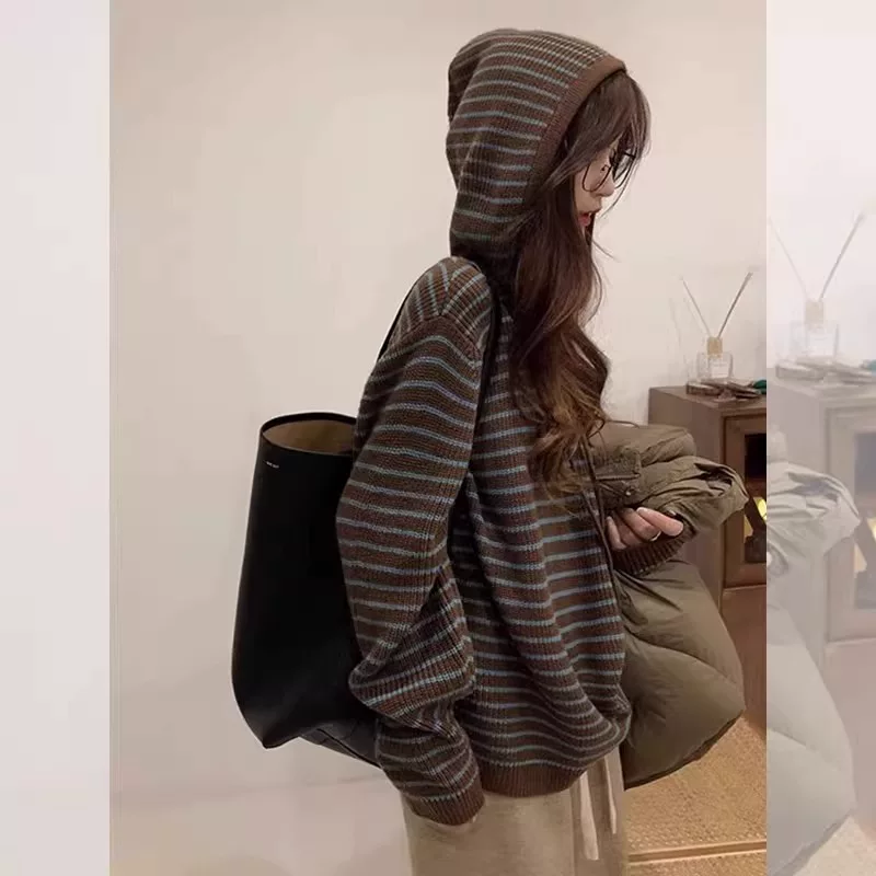 Трикотажное платье‑свитер с капюшоном оверсайз, демисезонное, кофе, one size