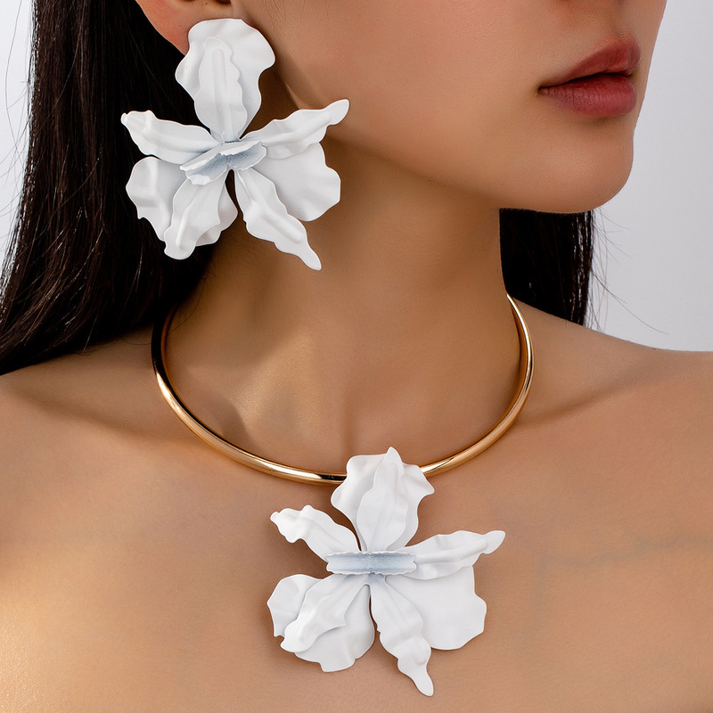 Flower Pendant Choker Earring Set for Women, Street Style Irregular Petal Jewelry, Ethnic Style Earrings Flower Pendant Choker Earring Set for Women, Street Style Irregular Petal Jewelry, Ethnic Style Earrings