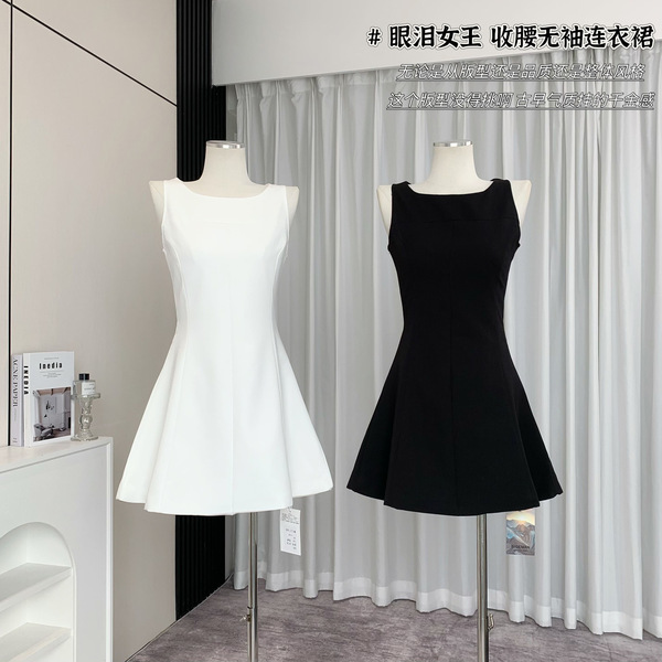 Black dress sleevless