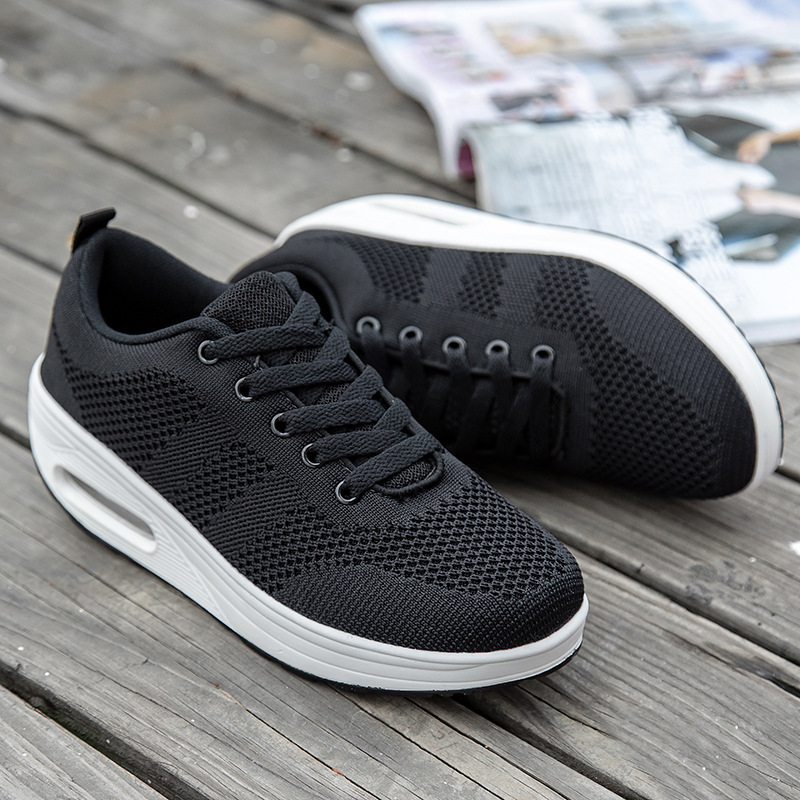 2026 primavera y otoño nuevos zapatos deportivos casuales de malla transpirables coreanos zapatos de rotación de suela gruesa zapatos de mujer zapatos de cojín de aire