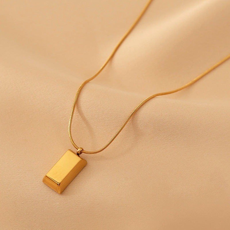 Nuevo collar de acero de titanio incrustado en diamantes para mujeres todo a juego ins Internet celebridad luz Cadena de clavícula de lujo elegante joyería de alto grado que no se desvanece