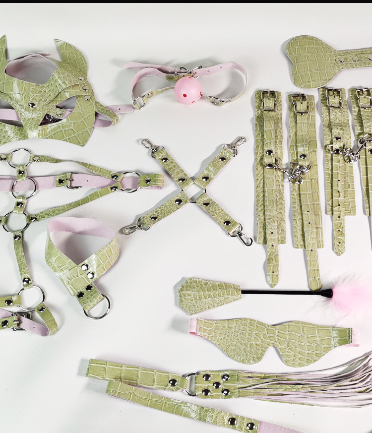 Jiuai SM Snake-Pattern Flocking 12-Piece Bondage Set with Hand and Foot Cuffs, Mouth Gag and Collar — detail image 30