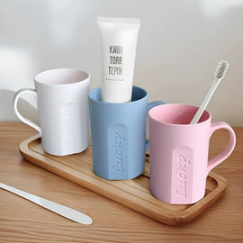 保鲜盒、饭盒;垃圾桶;漱口杯