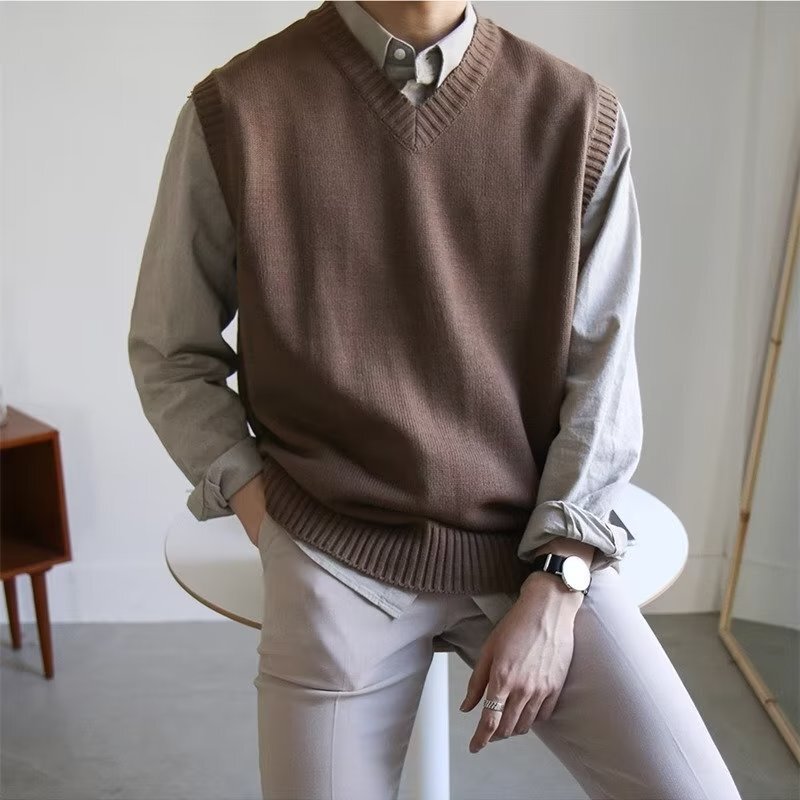 Spring and Autum Men's Sleeveless Knitwear Vest Loose Waistcoat Bottoming Shirt V-Neck Knitwear Pure Color Korean Style Vest Trbottomy