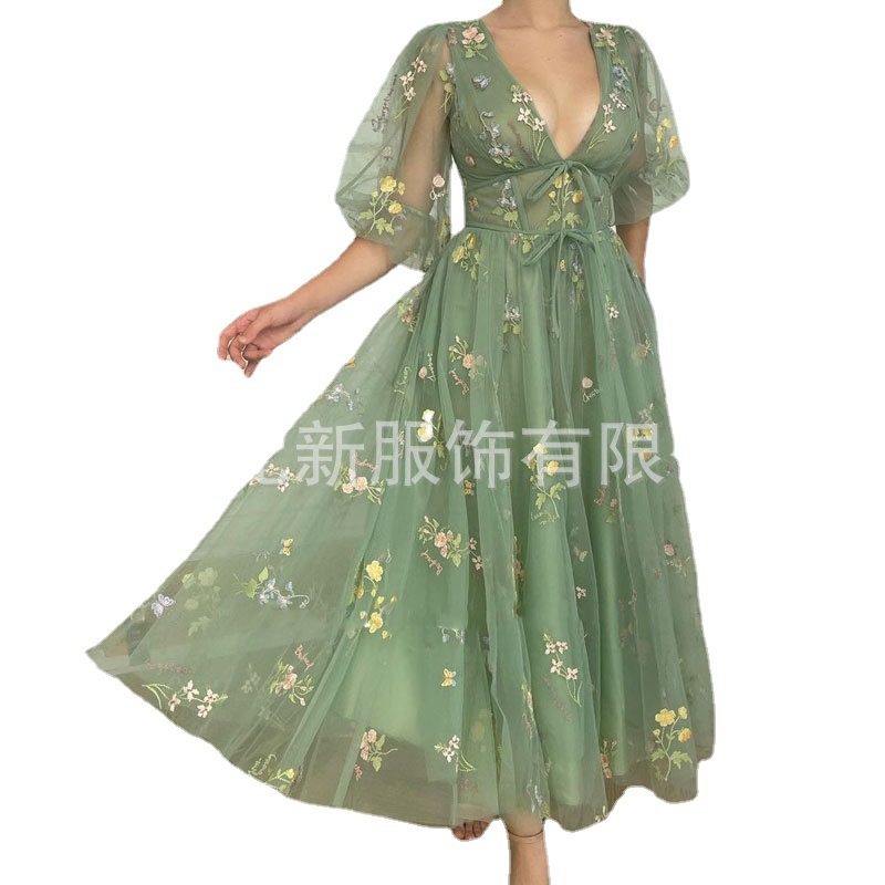 Comercio exterior europeo y americano Amazon AliExpress deseo estación independiente verde bordado encaje de media longitud vestido de bola profundo cuello en V