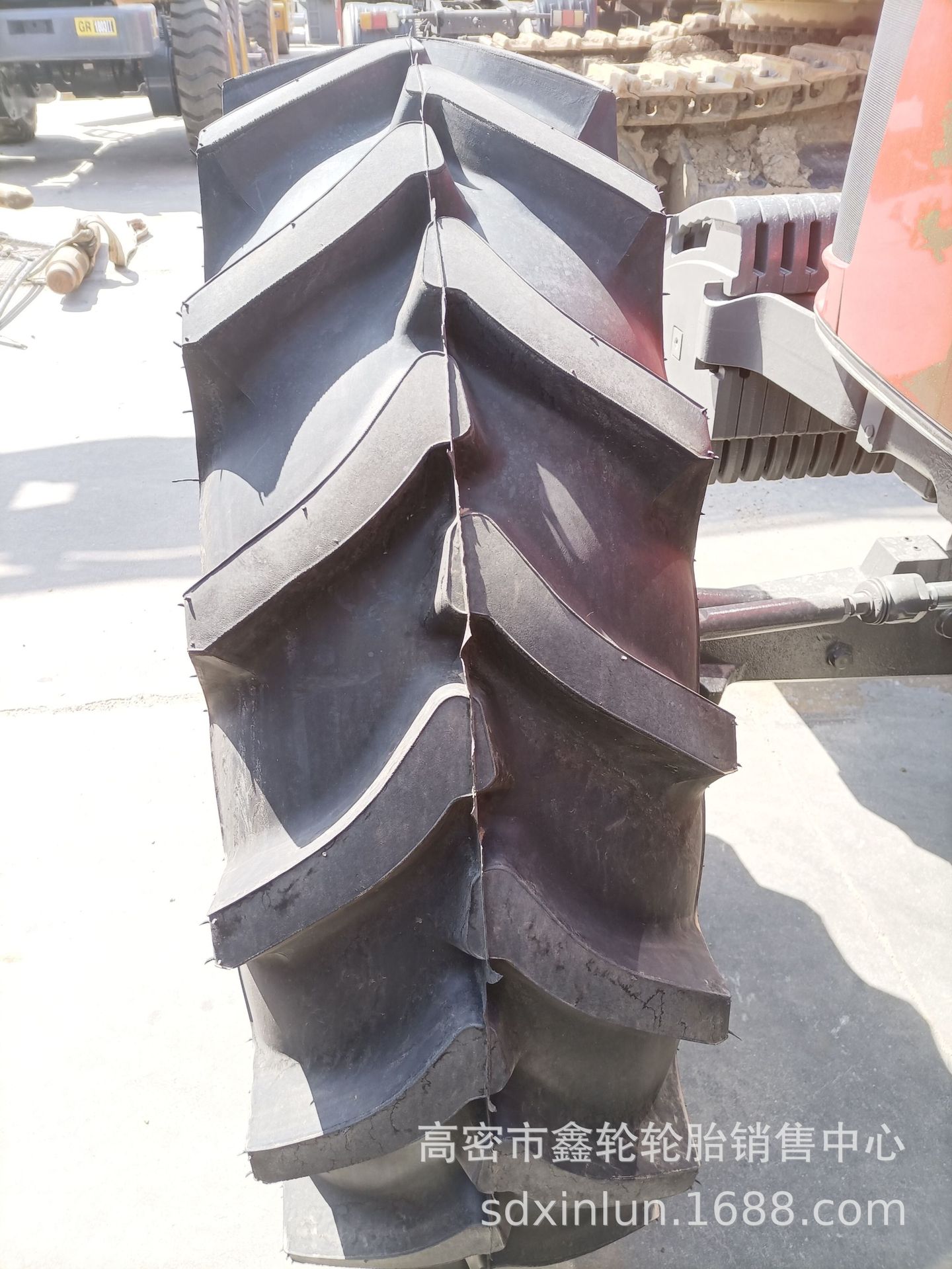 供应甲子14.9-24/26/28/30 16.9/18.4-34/38/42拖拉机轮胎