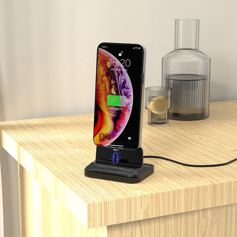 3-in-1-Magnetische Handy-Ladebasis mit QC3.0 kabellos schnelladung und Datenübertragungsunterstützung