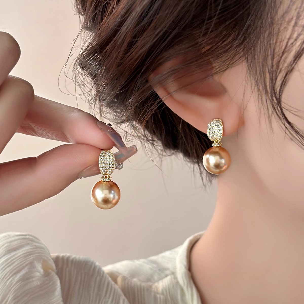 A2638 gold