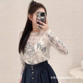 批发水墨细绒圆领长袖莱塞尔天丝蝶恋花印花宽松时尚上衣新款洋气