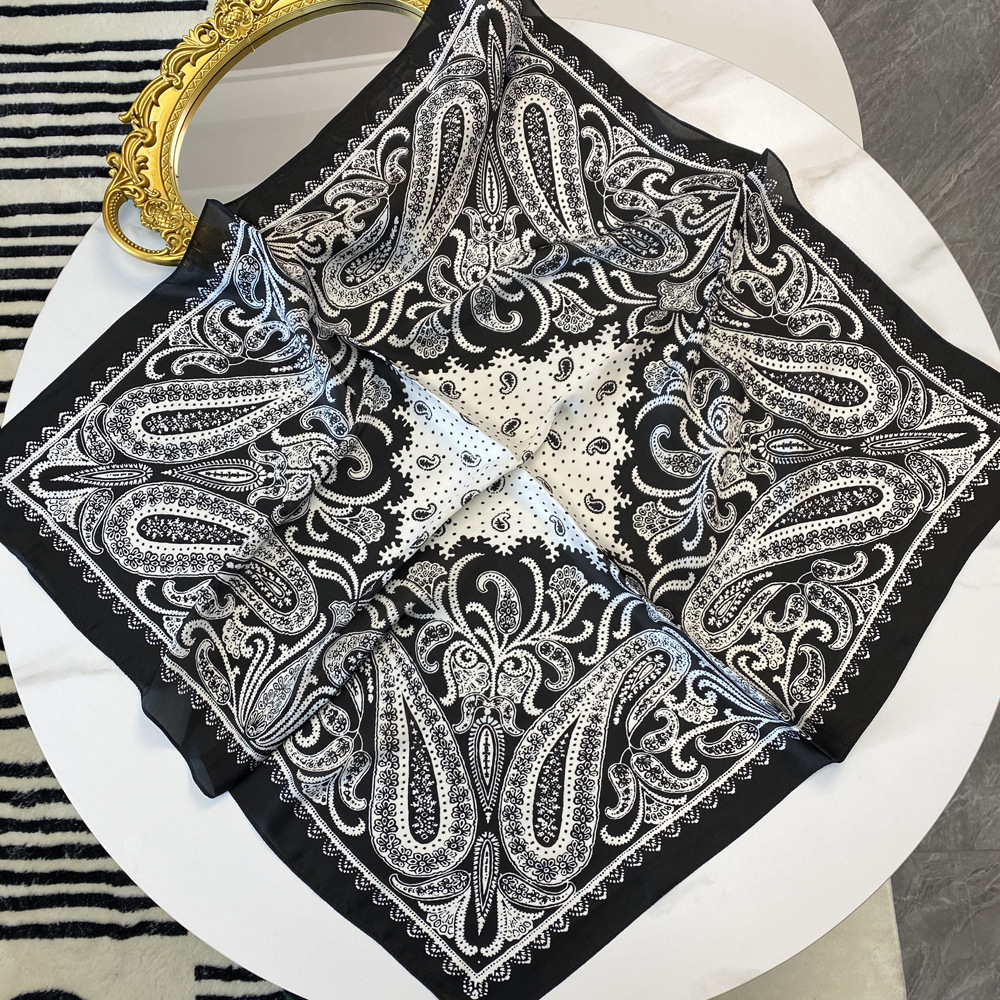 Satin Material Cashew Nuts Pattern Women's Retro Ethnic Style Cashew Nuts Satin Silk Scarf
