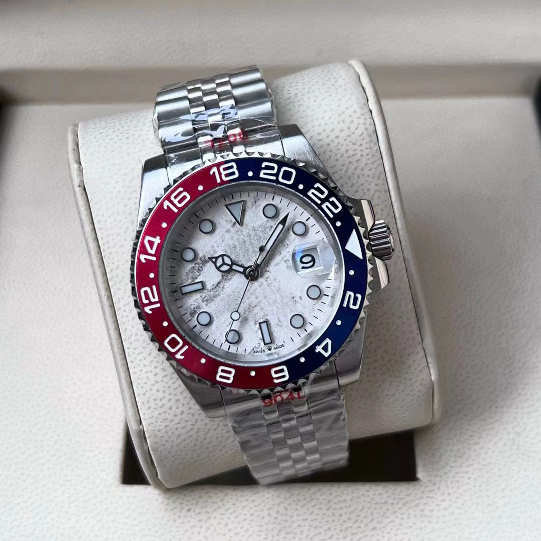 Five-bead red, blue and white-faced coke circle