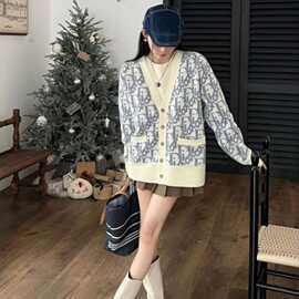 春秋款多巴胺情侣外套提花满印针织开衫男款宽松显瘦字母毛衣