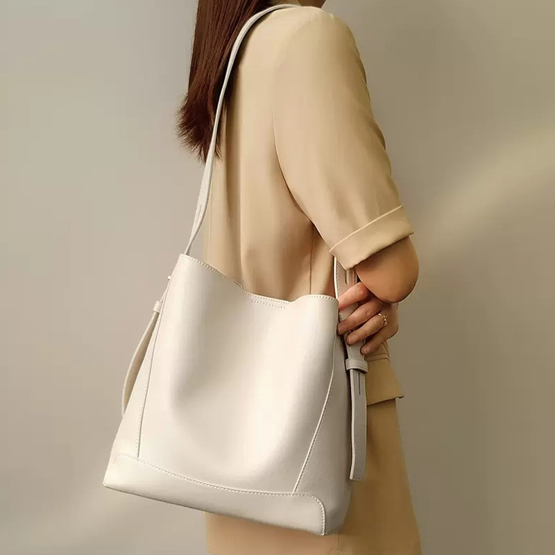 Large Capacity Bucket Bag Genuine Leather Women's 2024 New Crossbody Bag Fashion Commuter Shoulder Tote Handbag - Thumbnail 8