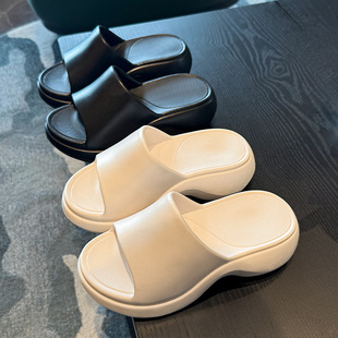 Seaside Beach Slippers Women's Summer Fashion High-Heeled Thick-Soled Slippers Korean Style High-Heeled Non-Slip Outdoor Sandals