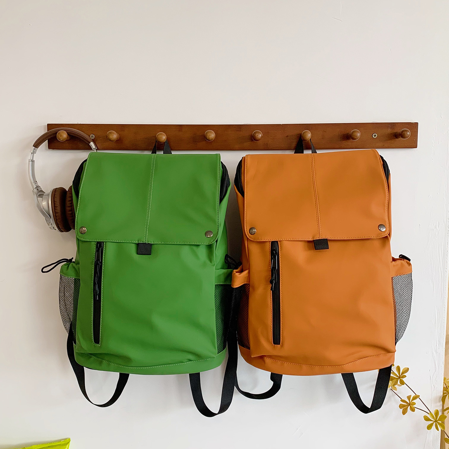 Capacious sports backpack for men and women to go out for leisure