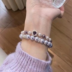 ラベンダーパープルスクエアフラッシュダイヤモンドパールブレスレット、ファッショナブルでエレガント、多用途な女性用ブレスレット、軽い高級感とハイエンドのブレスレット