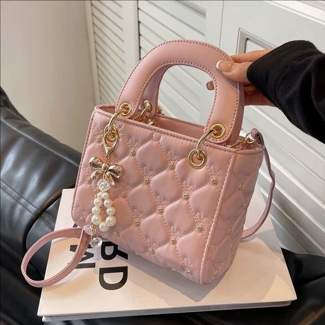 Handheld shoulder bag with diamond pattern, high-quality style, western style