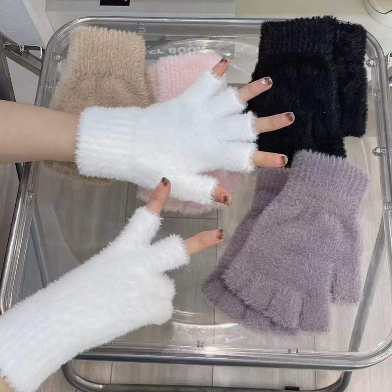 Solid color colored gloves