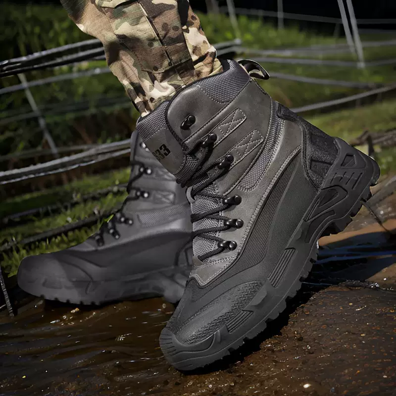 Off‑road tactical boots, reinforced upper, deep‑tread outsole, sizes 39–47