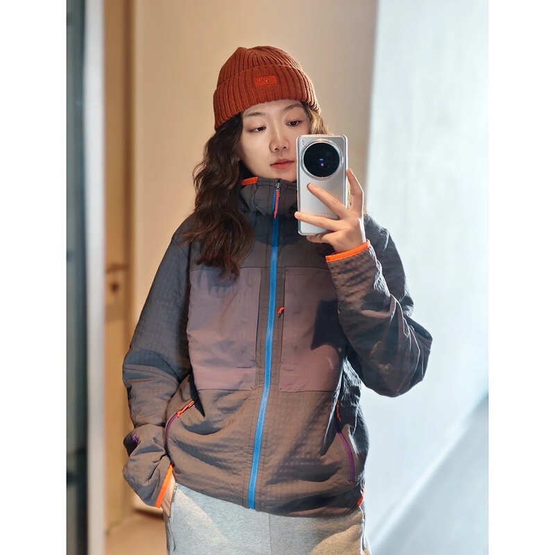 Pata Alternative R2 Teachface Outdoor Sports Windproof and Water-Resistant Lightweight Hooded Jacket