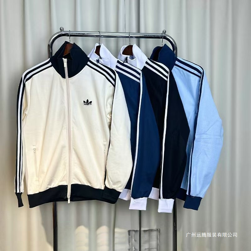 Adidas Originals Jacket for Men and Women, New Spring Sports Three-Stripe Zip-Up Sweatshirt with Stand Collar, Trendy in Stock Adidas Originals Jacket for Men and Women, New Spring Sports Three-Stripe Zip-Up Sweatshirt with Stand Collar, Trendy in Stock
