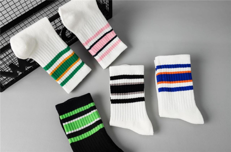 A Pair Quantity A Pair Sports Unisex Stripe Fish Shark Cotton Crew Socks