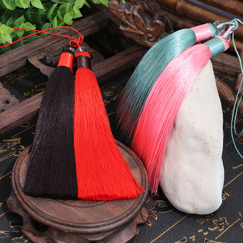 Chinese knot double-color tassels polyester ice silk two-color tassel car hanging clothing fan pendant diy accessories manufacturer wholesale