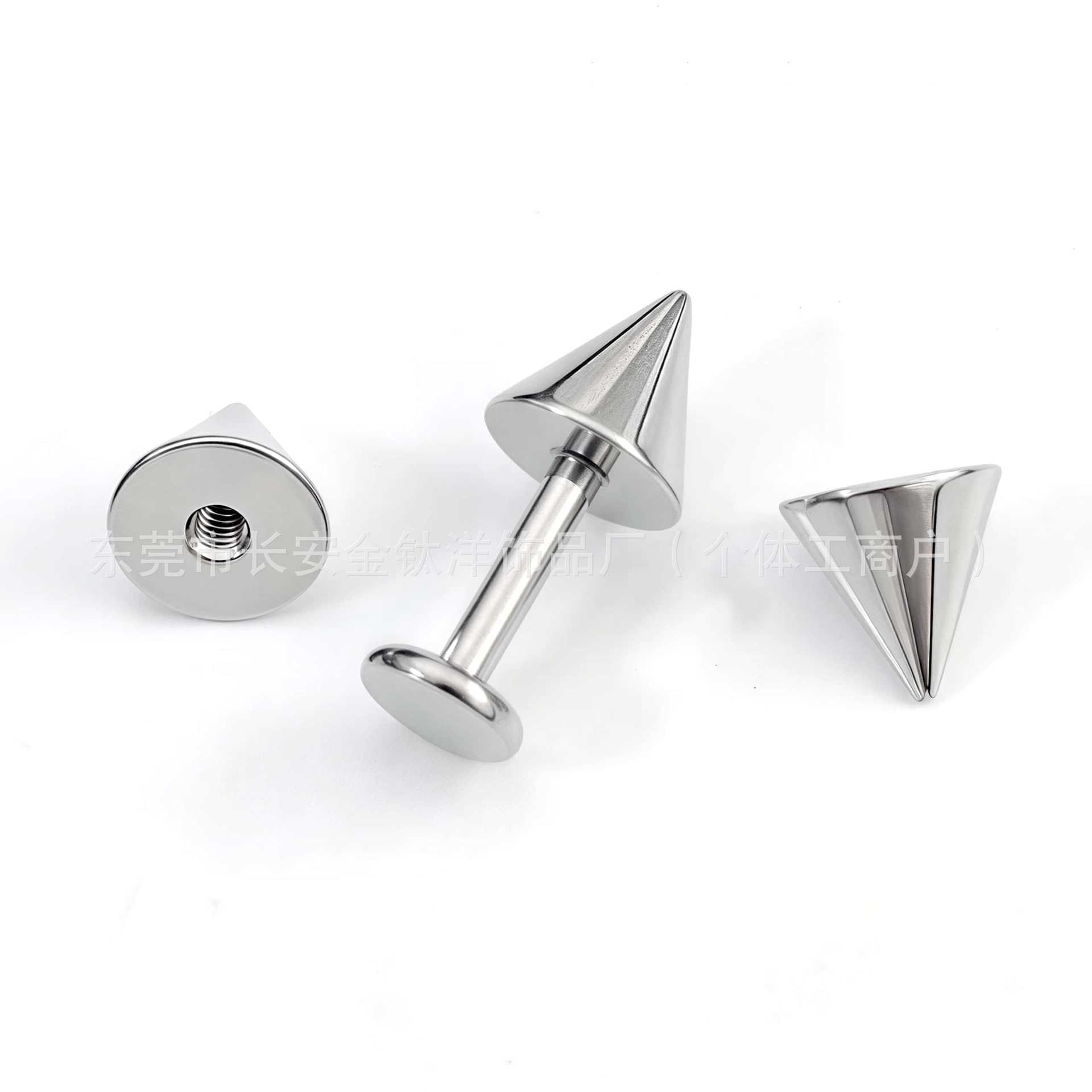 Pointed titanium steel lip stud product view