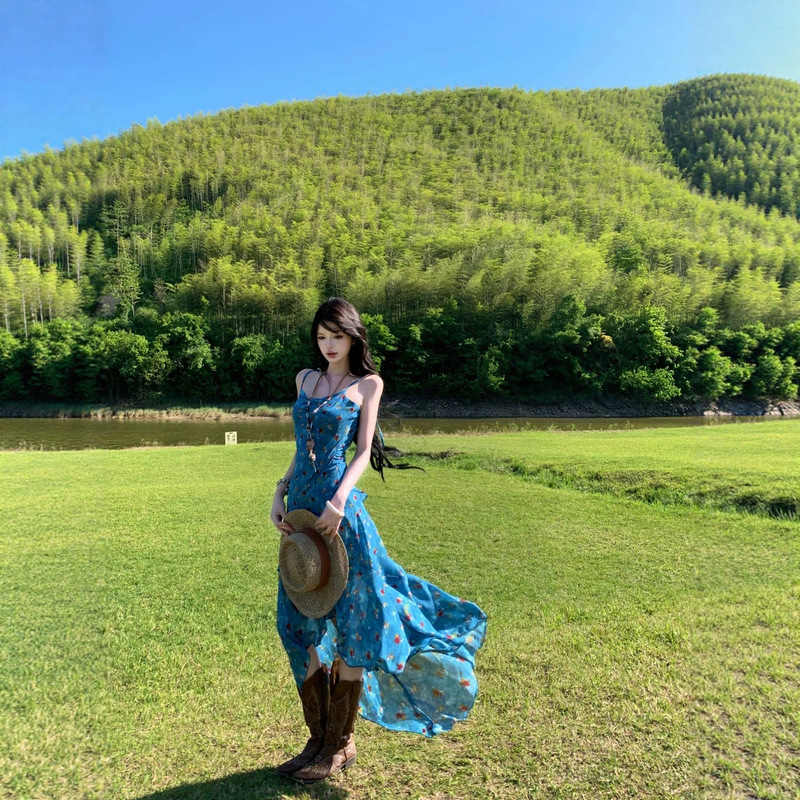 Irregular Floral Suspender Dress with a Stylish Design for Women, 2026 Summer New Style, Hot Girl Style, Waist-Cinching Mid-Length Dress