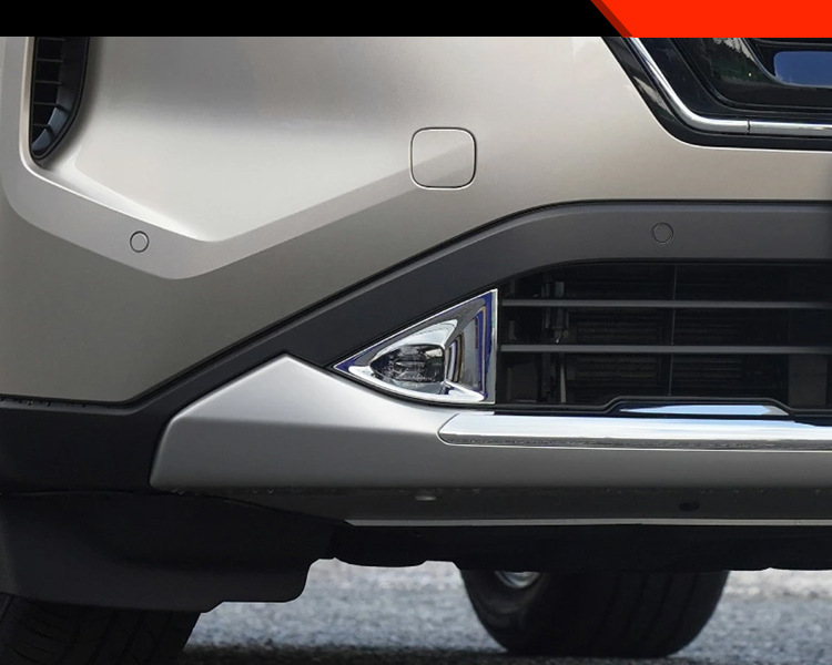 Suitable for Nissan 22 Qijun T33 front bumper fog lamp plating bright frame Rogue special front fog lamp cover