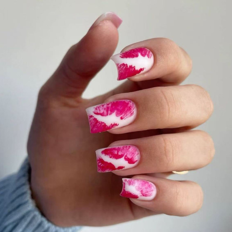 Abstract Simple Wind Red Lipstick Lip Print Press Design Chinese White Matte Nail Pressure Nail Pieces Wear Armor