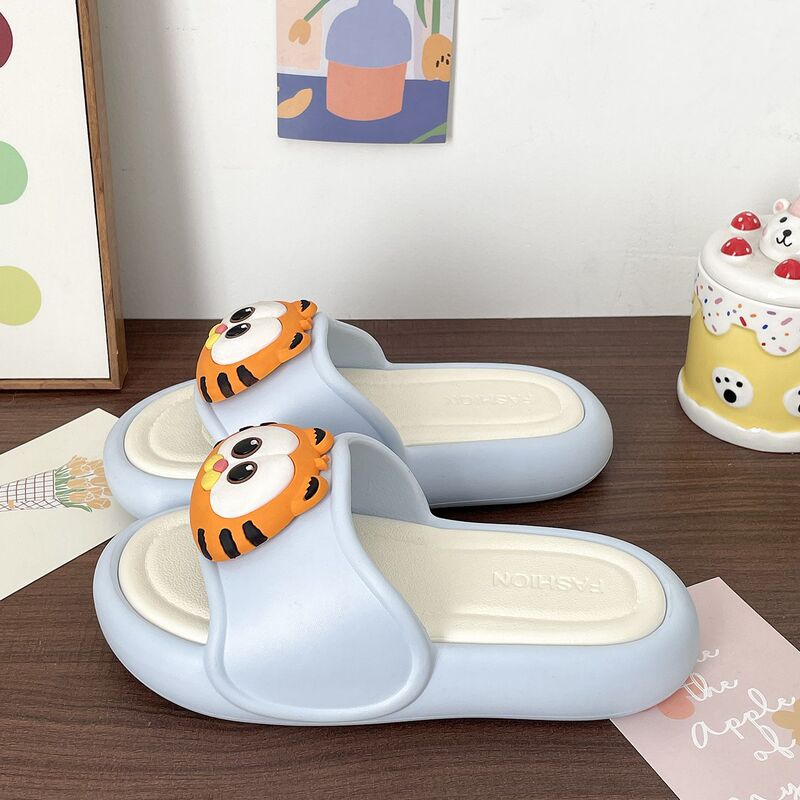 Removable Summer Cartoon Casual Outdoor Slippers for Women 2026 New Cute Garfield Cat Student Dormitory Slippers