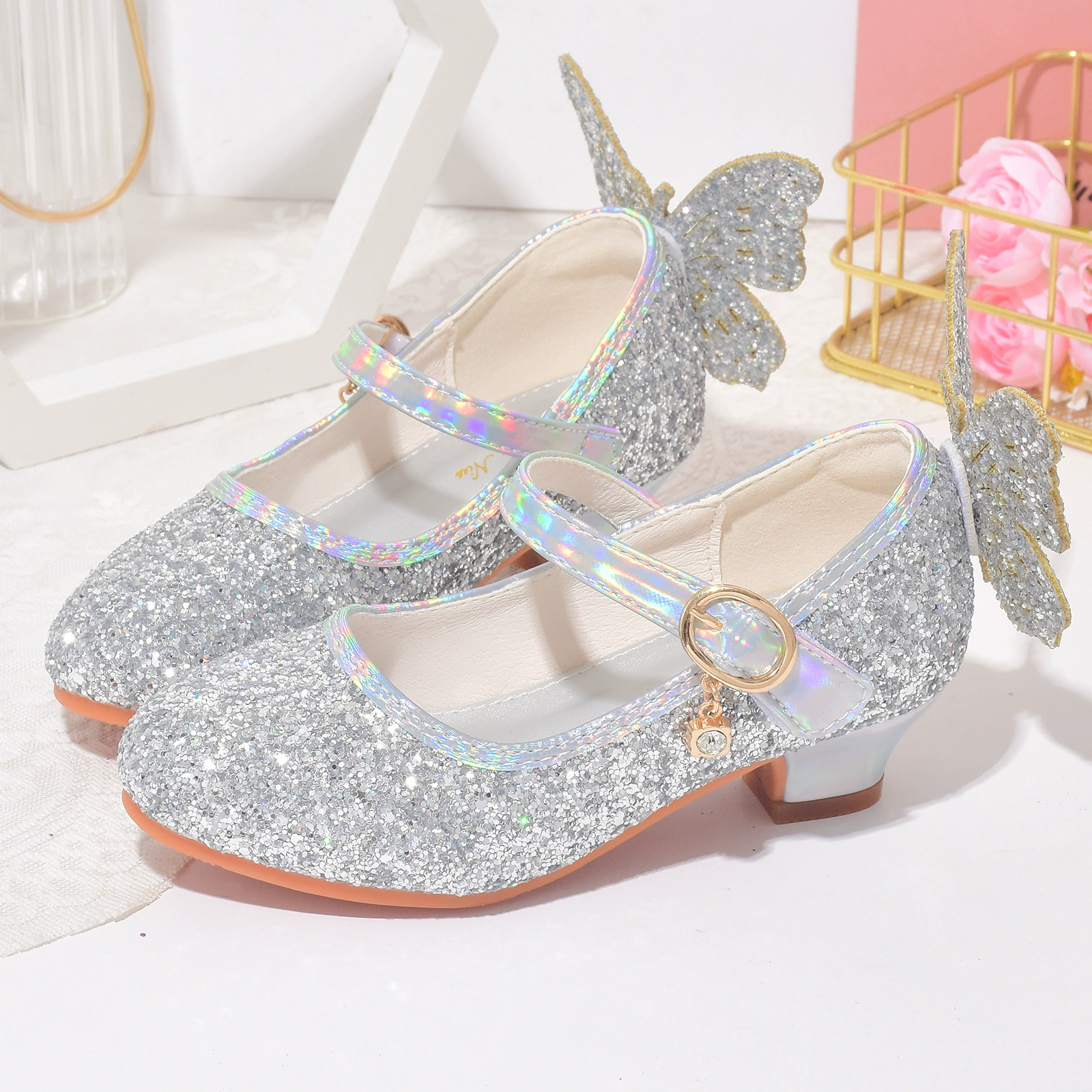 Детская обувь производитель оптовой детской обуви на высоком каблуке Маленькая девочка Кристалл Принцесса Айша обувь для девочек Одиночная обувь весна и осень кожаная обувь
