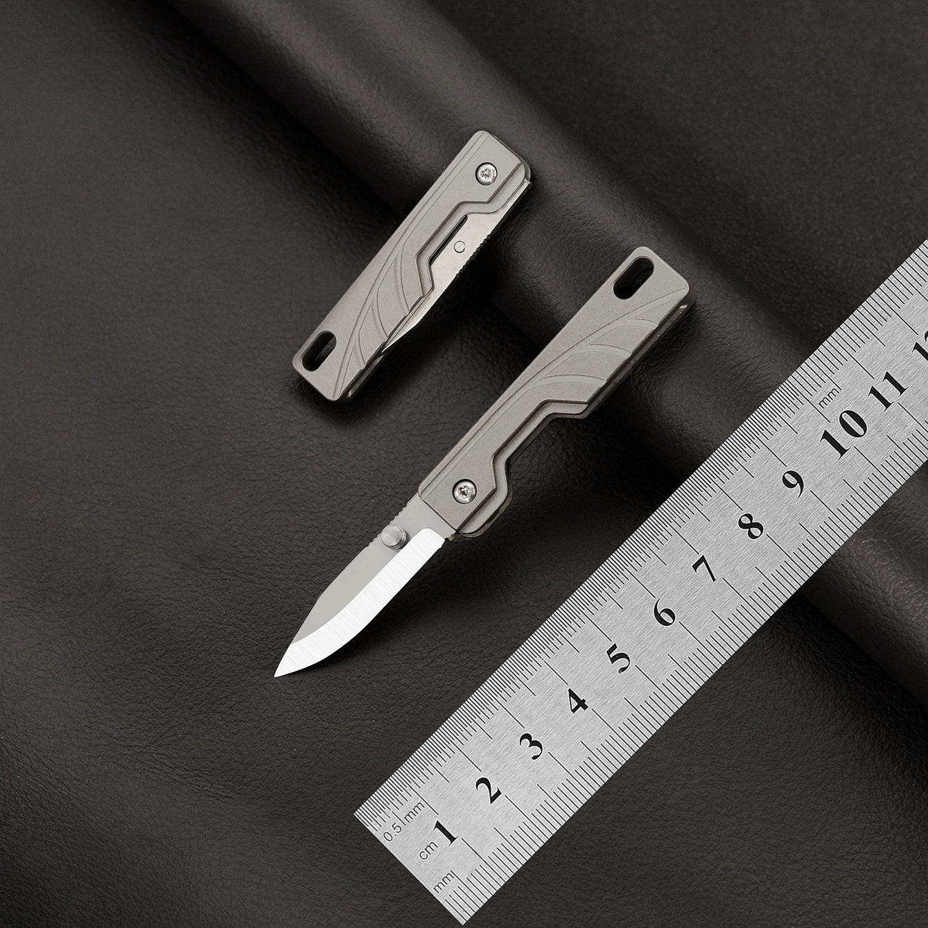 钛合金迷你EDC折叠小刀 钥匙扣小刀 开箱快递折刀 便携户外口袋刀
