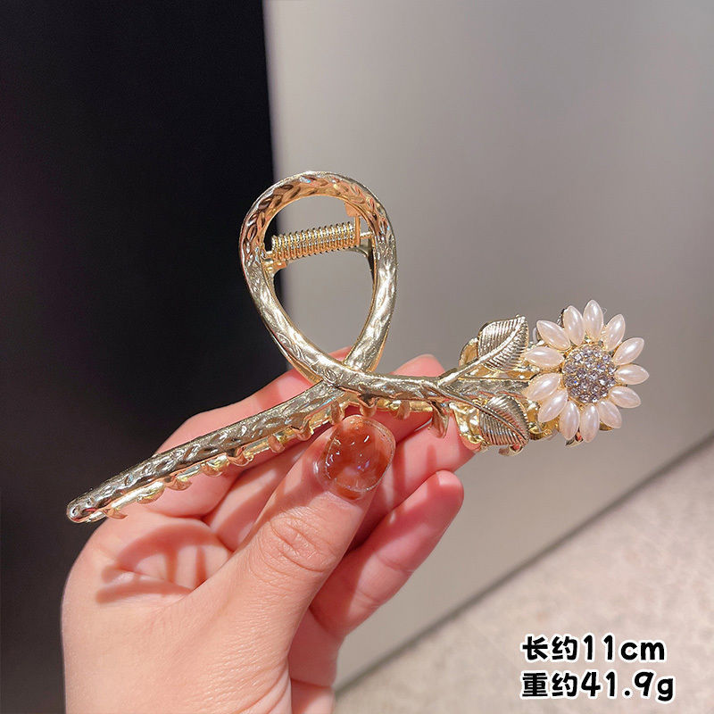 バラの金属のクリップの後頭部のヘアピンのネットの赤いディスクの髪の優雅な気質の高級感のカチューシャのサメのクリップの卸売り|undefined