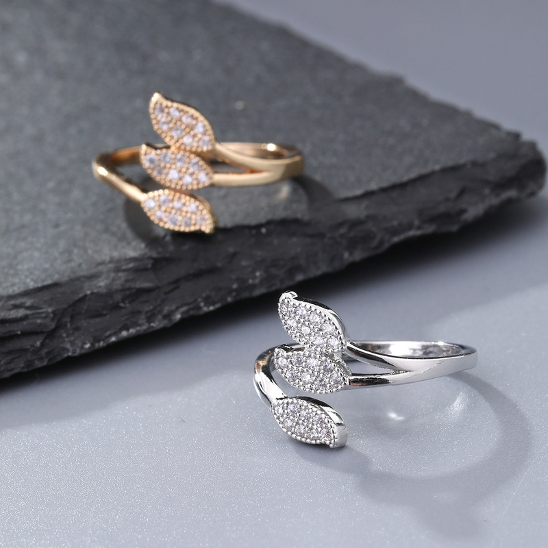 Leaf Ring for Women, Fresh and Sweet, Adjustable, Eco-Friendly Copper Gold-Plated, Niche High-End Jewelry, Non-Fading Leaf Ring for Women, Fresh and Sweet, Adjustable, Eco-Friendly Copper Gold-Plated, Niche High-End Jewelry, Non-Fading